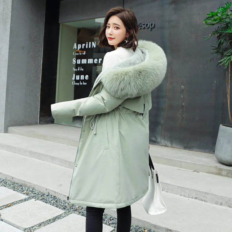 Elegant Hooded Winter Parka with Fur Collar