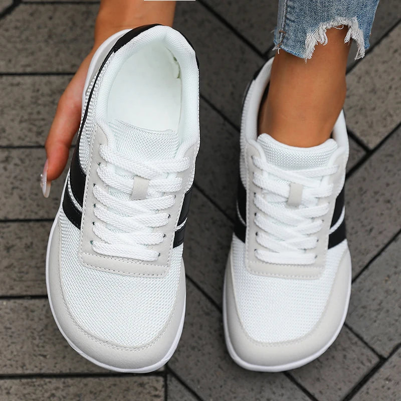 New Wide Toe Women Shoes Casual Versatile Soft Sole Wide Last Shoes Walking Sneakers Breathable Mesh Comfortable Barefoot Shoes