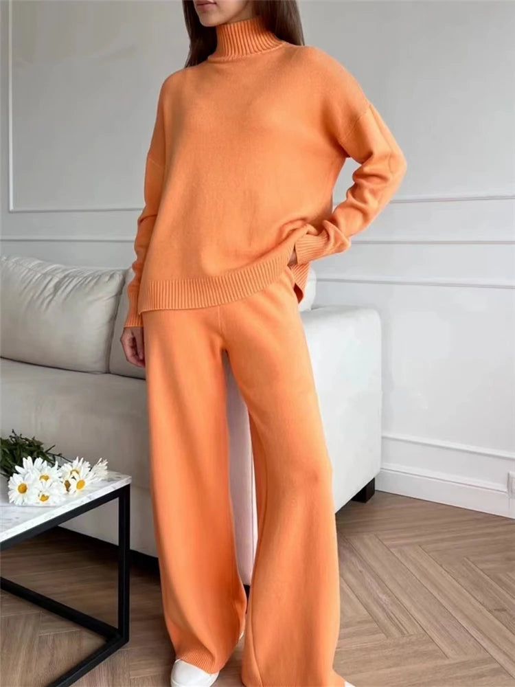 Elegant Minimalist Women's Knitted Tracksuit Set