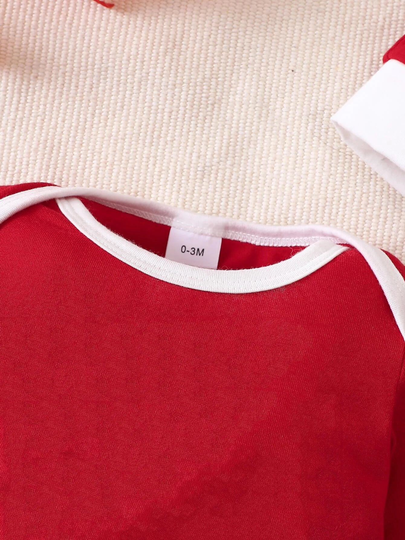 Christmas Limited Edition round Neck Romper Suit with Hat for Newborn Baby Spring Autumn Wear