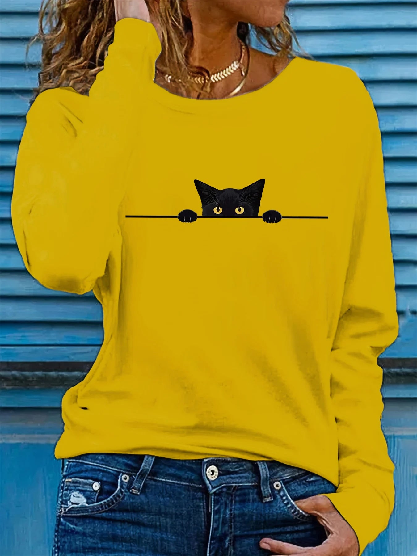 Chic Cat Graphic Women's Long Sleeve T-Shirt