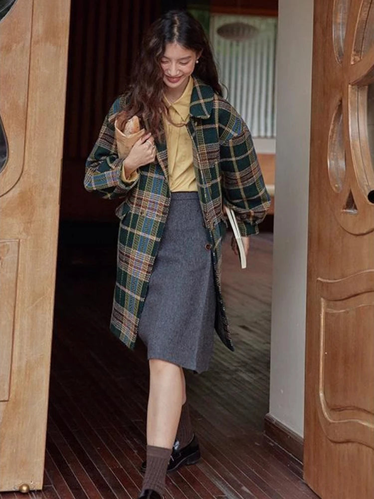 2025 nova chegada francês retro xadrez casaco de lã para mulher comprimento médio longo high end pequena altura casaco