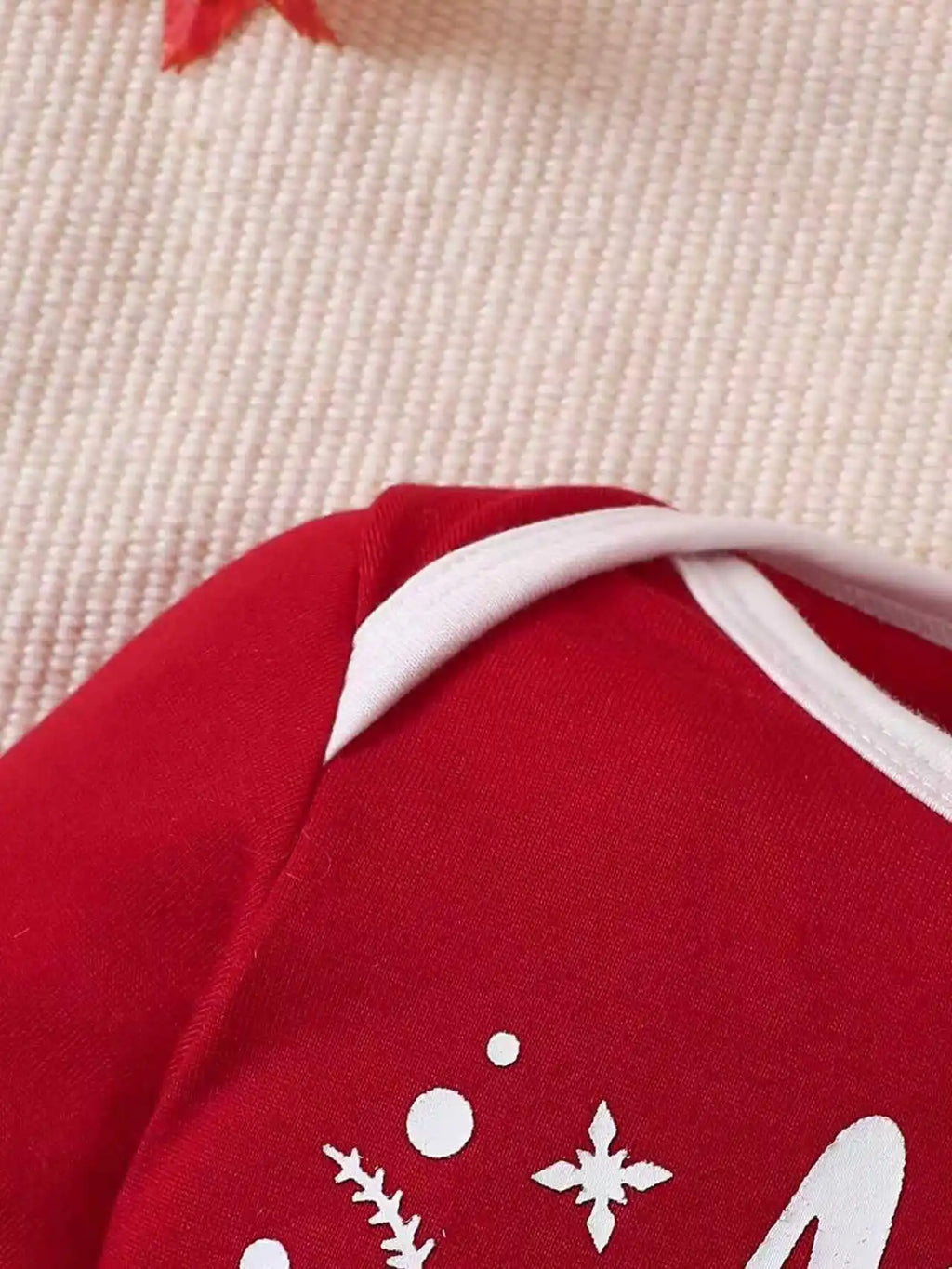 Christmas Limited Edition round Neck Romper Suit with Hat for Newborn Baby Spring Autumn Wear