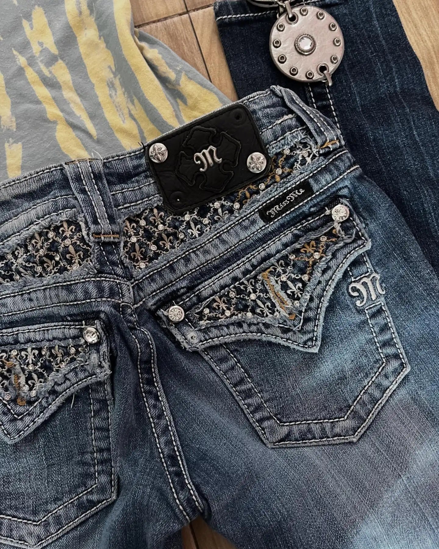 Retro Miss Me Boot Cut Jeans Female Y2K New Blue Jeans Embroidered Wing Pocket Hip Hop Harajuku Gothic Wide Pants Street Wear