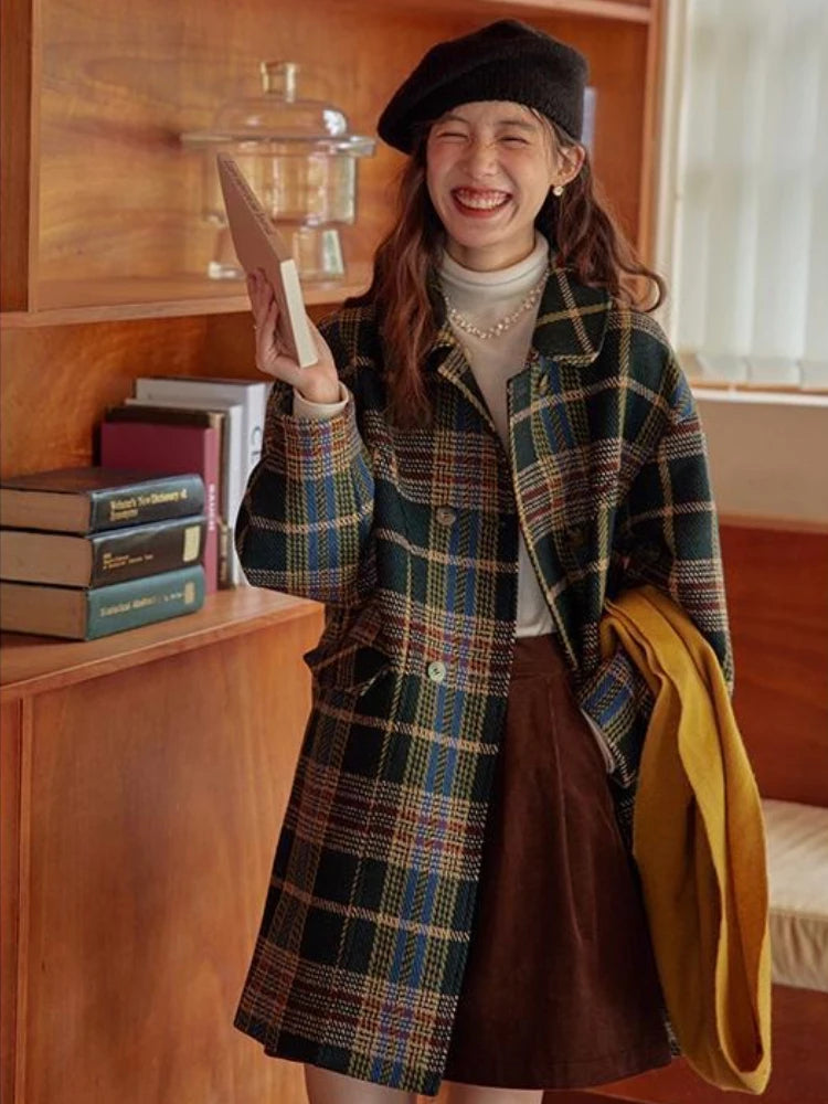 2025 nova chegada francês retro xadrez casaco de lã para mulher comprimento médio longo high end pequena altura casaco