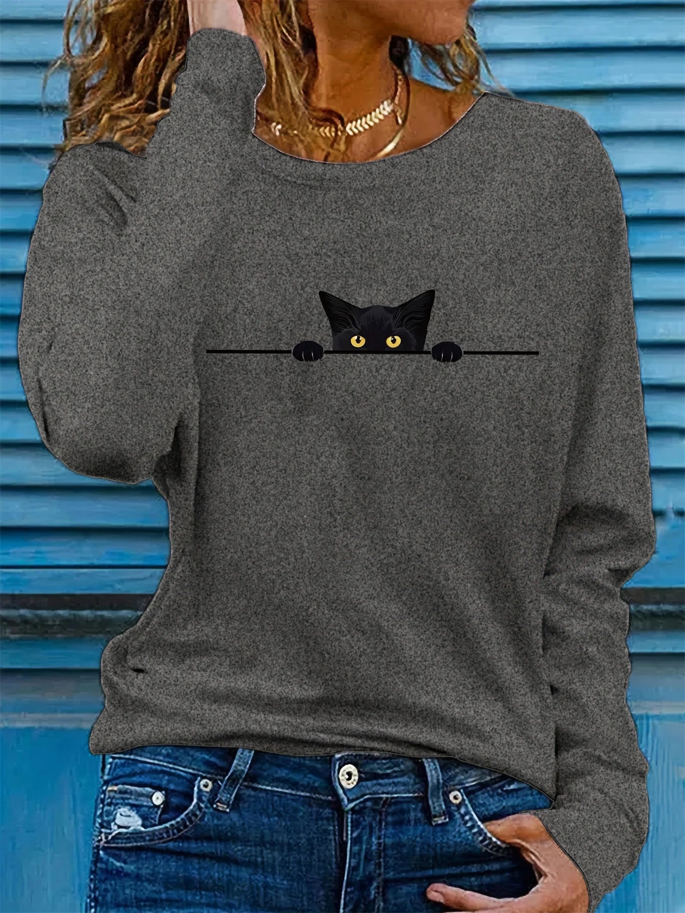 Chic Cat Graphic Women's Long Sleeve T-Shirt