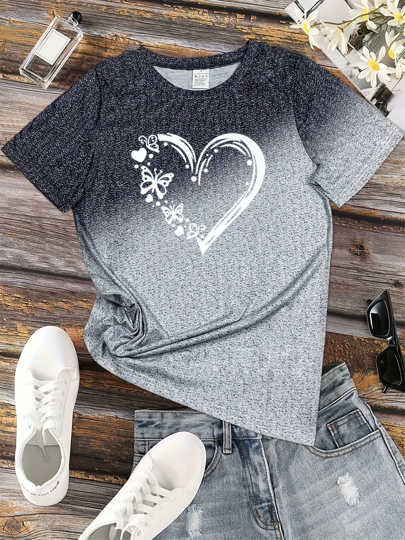 Chic Heart Print Oversized T-Shirt for Women