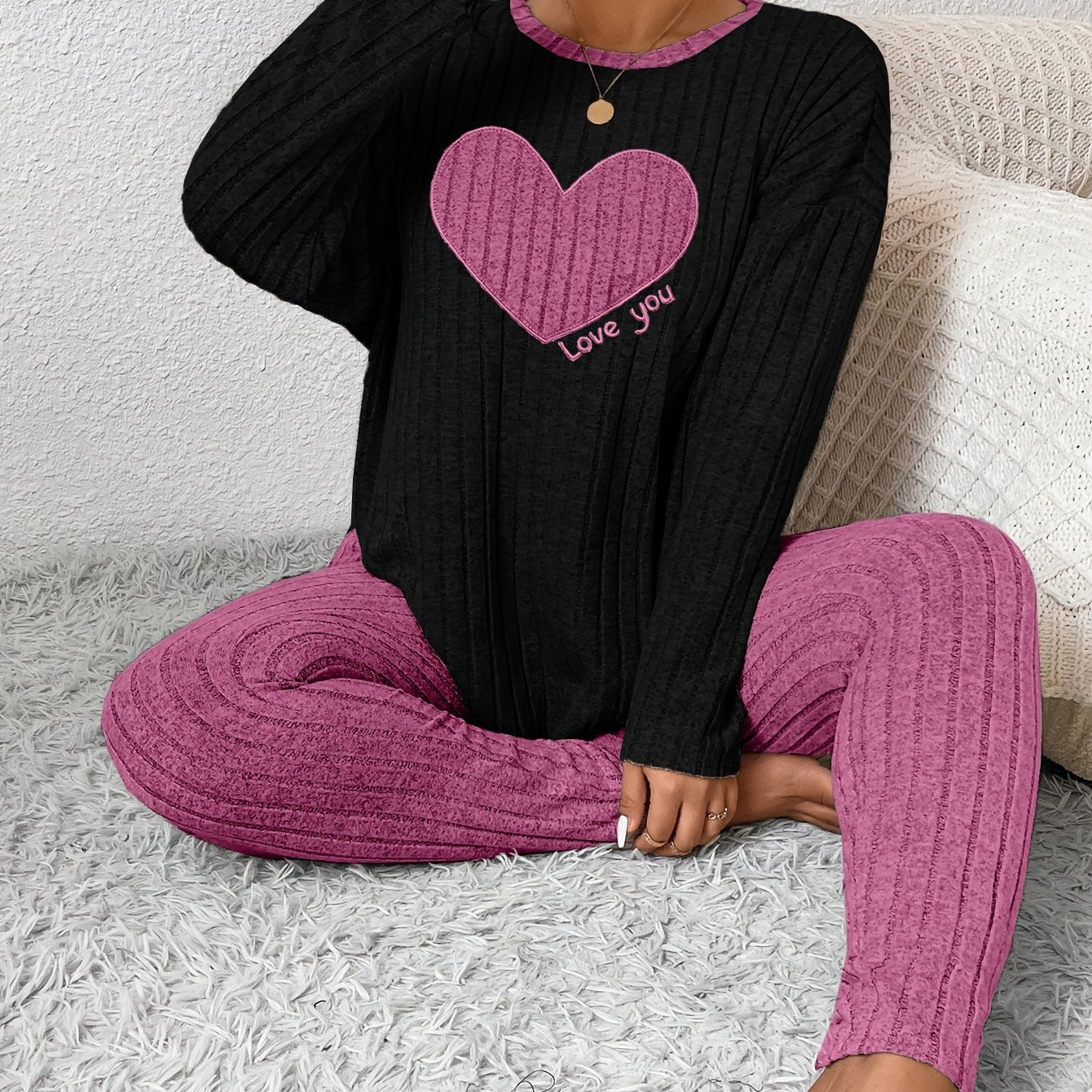 Elegant Heart Loungewear Set - Cozy Minimalist Design
