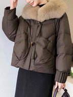 Casaco de Inverno Feminino com Gola em Pele Sintética, Acolchoado Curto Estiloso e Jovem para Looks Descontraídos