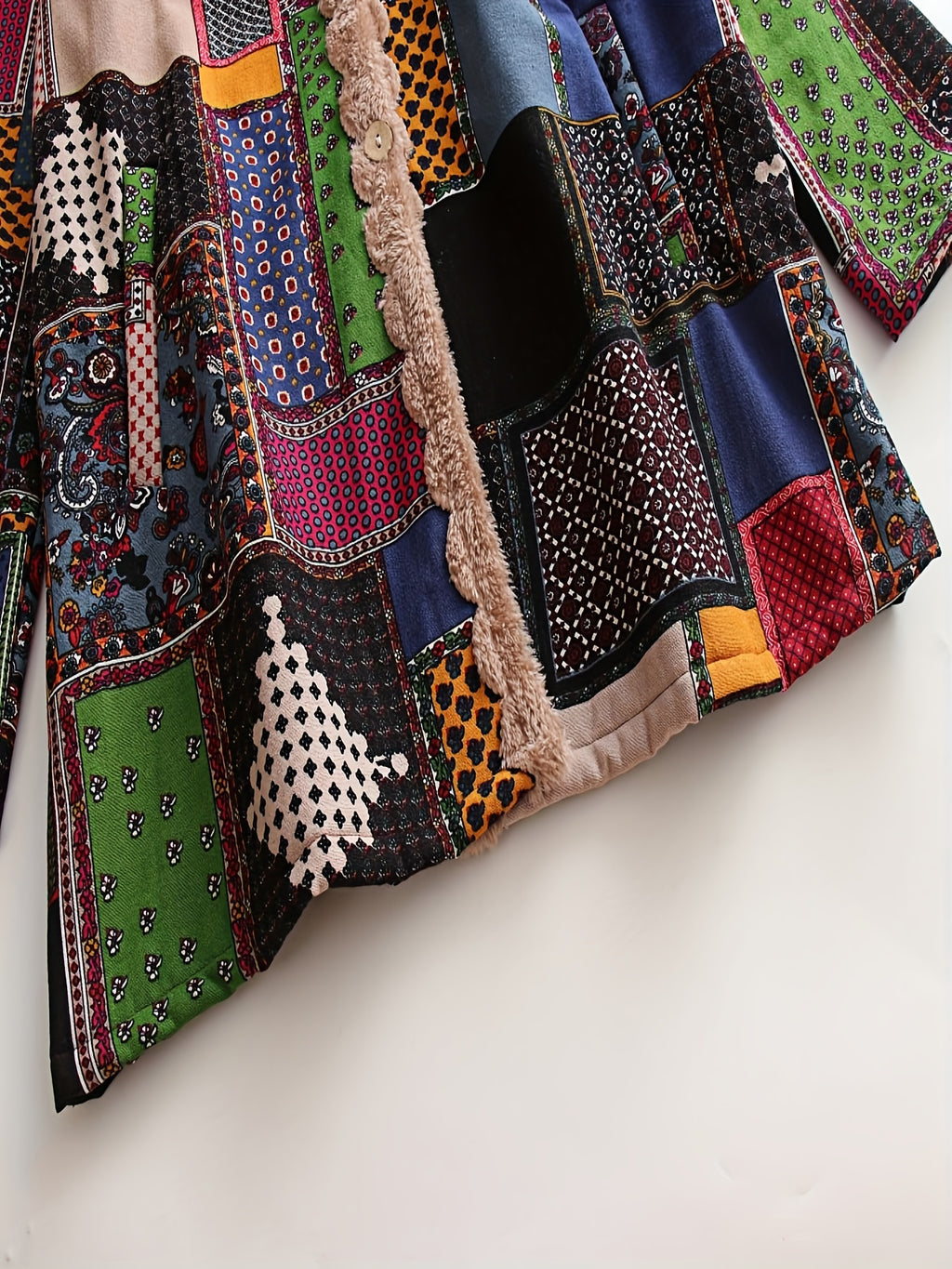 Jaqueta de Pelúcia Quente com Capuz para Mulheres Tamanho Grande