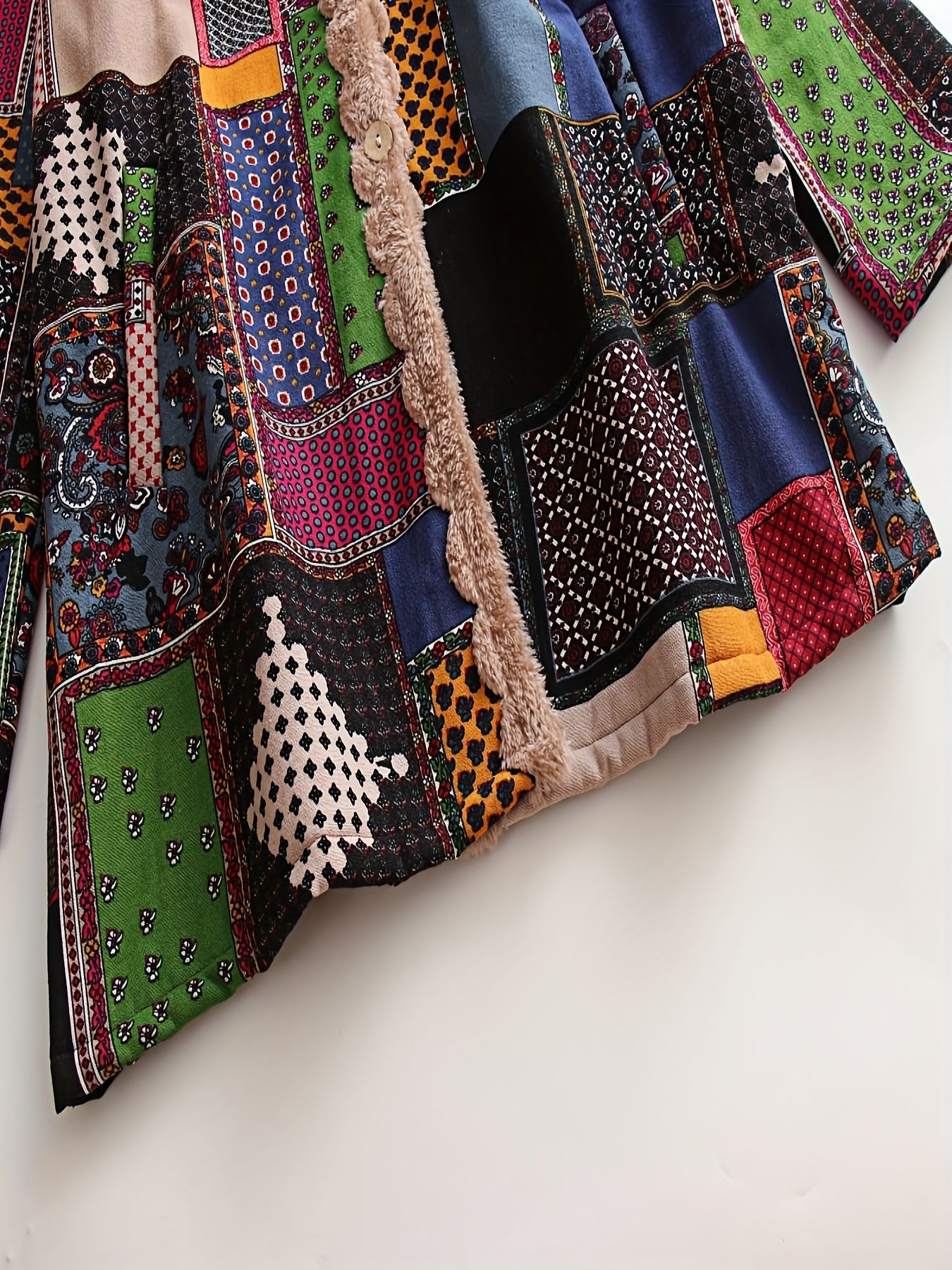 Jaqueta de Pelúcia Quente com Capuz para Mulheres Tamanho Grande