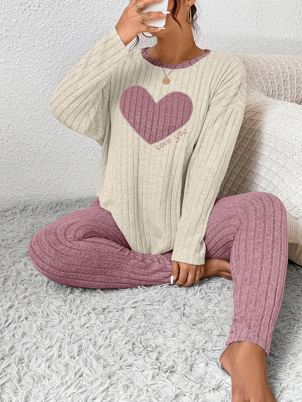 Conjunto de loungewear de tamanho grande com coração, manga comprida e calças compridas