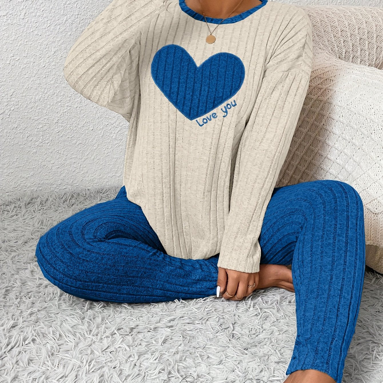 Elegant Heart Loungewear Set - Cozy Minimalist Design