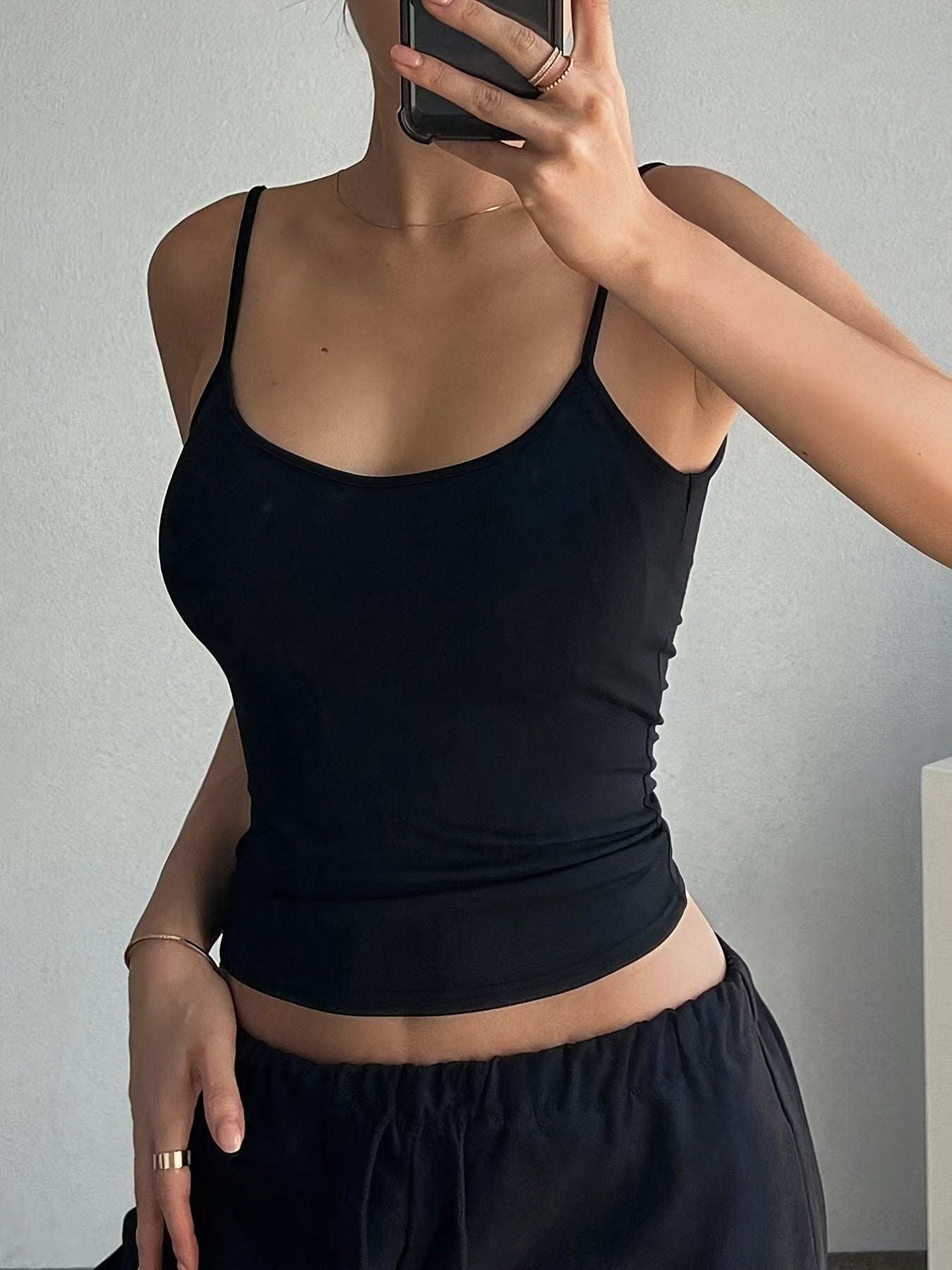 Top curto sexy sem costas para mulheres - Top branco sem alças de corte ajustado com detalhe de corte, peça versátil para todas as estações para camadas casuais ou elegantes, top elegante | Estilo top curto | Construção