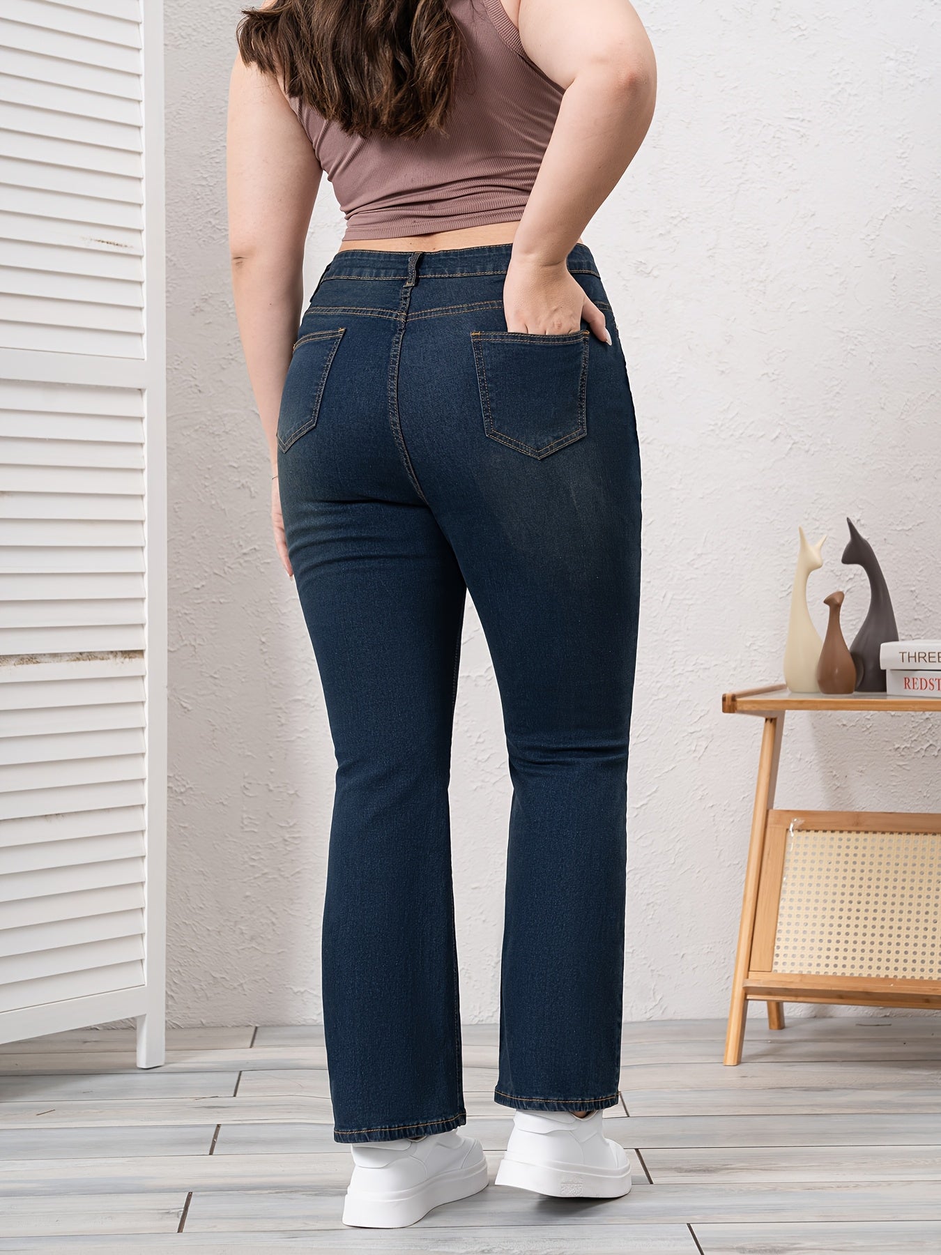 25AW Calças Flare Elegantes de Cintura Alta e Ajuste Slim, Elásticas, Denim Lavado Azul, Para Todas as Estações, Moda Versátil | Calças Flare | Ajuste Slim Confortável, Zíper, Calças Longas Casuais para Primavera/Outono, Roupas de Primavera/Outono | Denim Lavado Vintage | Jeans Plus Size
