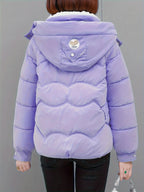 Jaqueta com Capuz de Inverno Feminina - Elegante Casaco Bege e Branco com Zíper e Design de Coração, Roupa Externa Quente de Poliéster para Looks Casuais ou Chiques, Jaqueta de Inverno