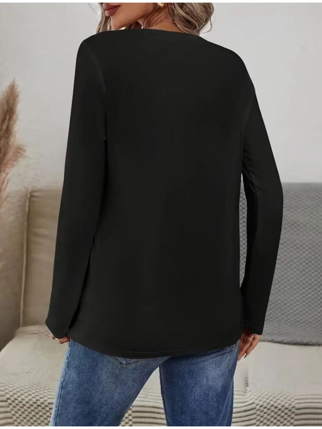 Camiseta Gráfica Inspirada no Episódio Central Perk da Série Friends - Personagens e Frases Icônicas, Manga Longa com Gola Redonda Macia, Lavagem à Máquina, Íntegra para Fãs de "Friends" (Design do Logo WB) - Camiseta Pop Culture das Séries TV com Expressões Cultuadas, Tecido Opaco, Uso em Todos os Meses, Estilo Completo, Ideal Para Admiradores Da Aclamada Produção