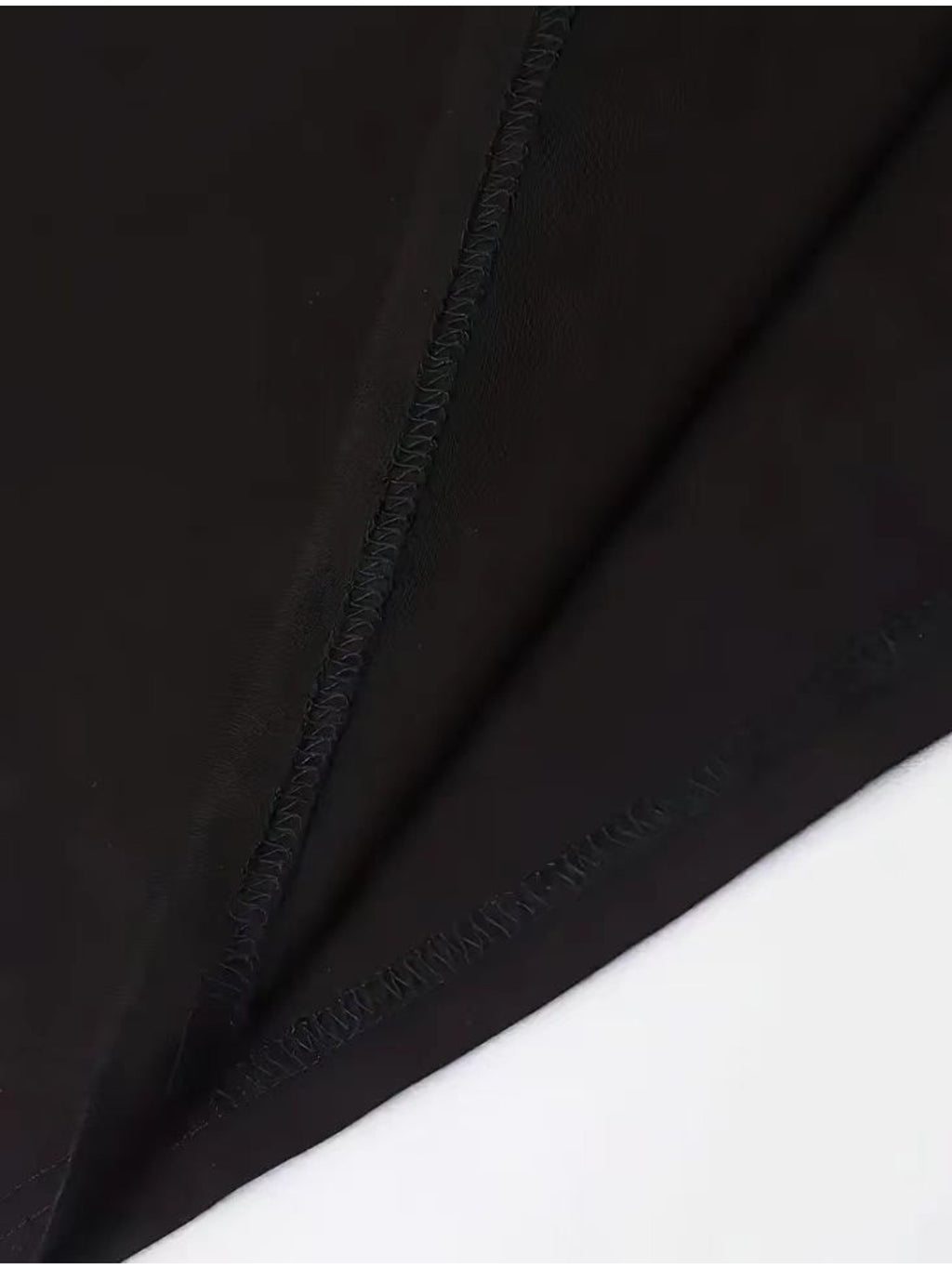 Camiseta Gráfica Inspirada no Episódio Central Perk da Série Friends - Personagens e Frases Icônicas, Manga Longa com Gola Redonda Macia, Lavagem à Máquina, Íntegra para Fãs de "Friends" (Design do Logo WB) - Camiseta Pop Culture das Séries TV com Expressões Cultuadas, Tecido Opaco, Uso em Todos os Meses, Estilo Completo, Ideal Para Admiradores Da Aclamada Produção