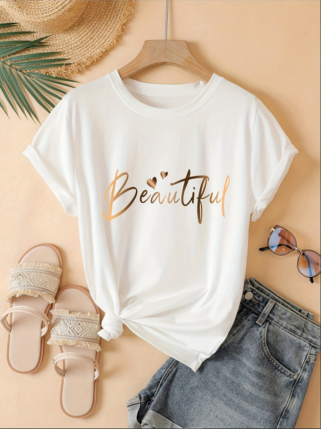 T-shirt casual de gola redonda para mulheres com estampa de coração e letra - Design "Belo", manga curta, ajuste solto, preto, perfeito para primavera/verão/outono, T-shirts femininas