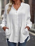 Tamanho grande - Roupas femininas de tamanho grande europeu e americano, camisas de manga comprida com bolsos para outono e inverno, camisas soltas de cor sólida com gola.