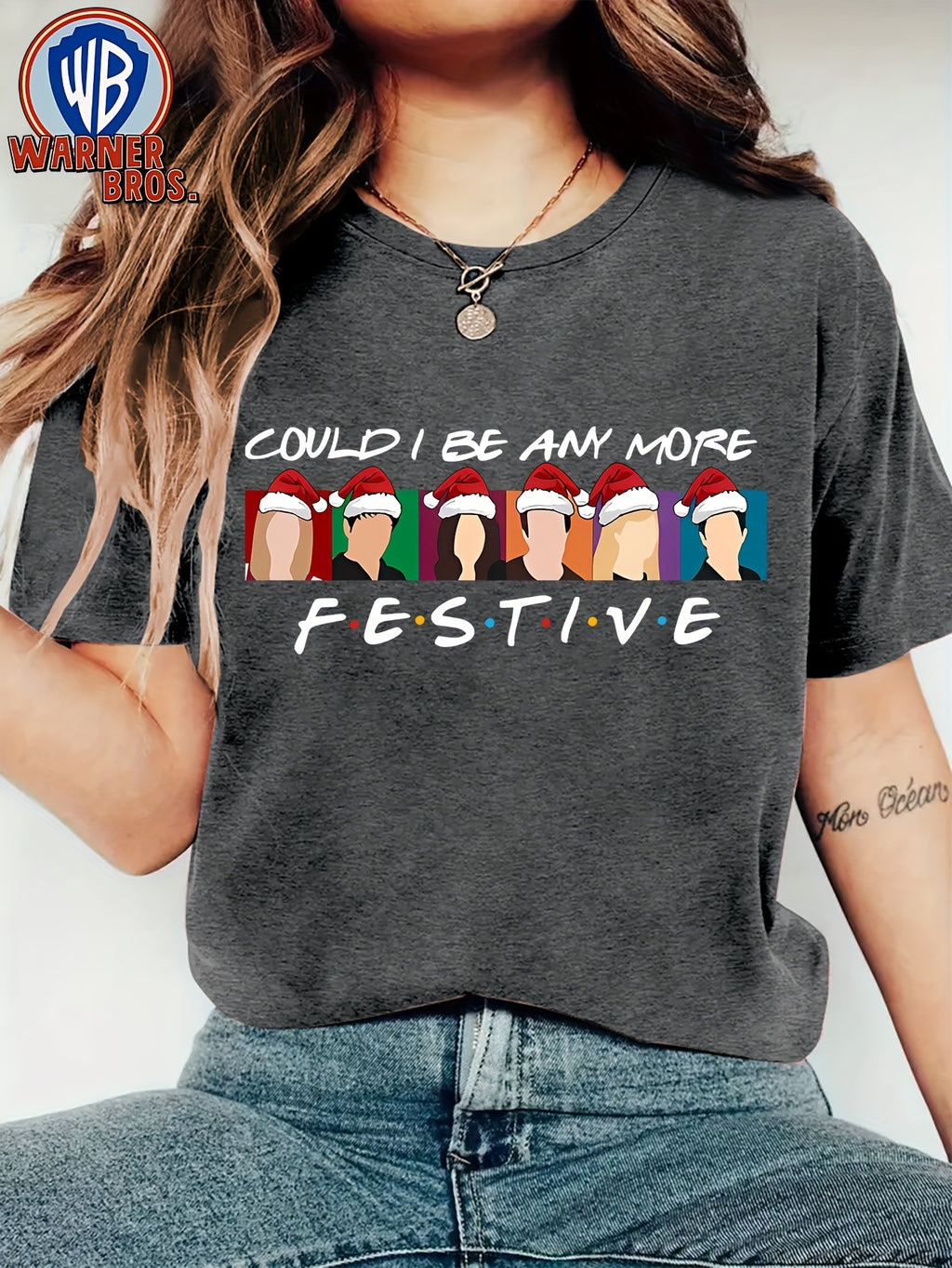 Camiseta de Natal para Amigas Mulheres, Impressão de Personagem de Desenho Animado de Chapéu de Natal, Estilo Clássico de Filme dos Anos 90 da Warner Bros., Estilo Retro Versátil para Férias e Viagens, Disponível em Múltiplas Cores S-XXL, Item de Presente para Dia do Professor, Camiseta de Professor para Mulheres, Camiseta de Professor Azul Royalty, Camiseta de Professor para Mulheres, Camiseta Engraçada de Amizade para Mulheres, Série de TV de Amizade, Artigo de Série de Amizade para Mulheres
