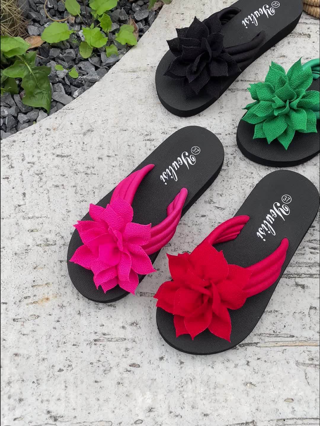 Chinelas Florais para Mulheres, com Decoração Floral, em Cores Sólidas, para Todas as Estações, de Calçar, Estilo de Férias, Com Parte Superior em Tecido, Sola e Palmilha em EVA, Salto Médio, com Origem em Taizhou para a América do Norte e Europa.