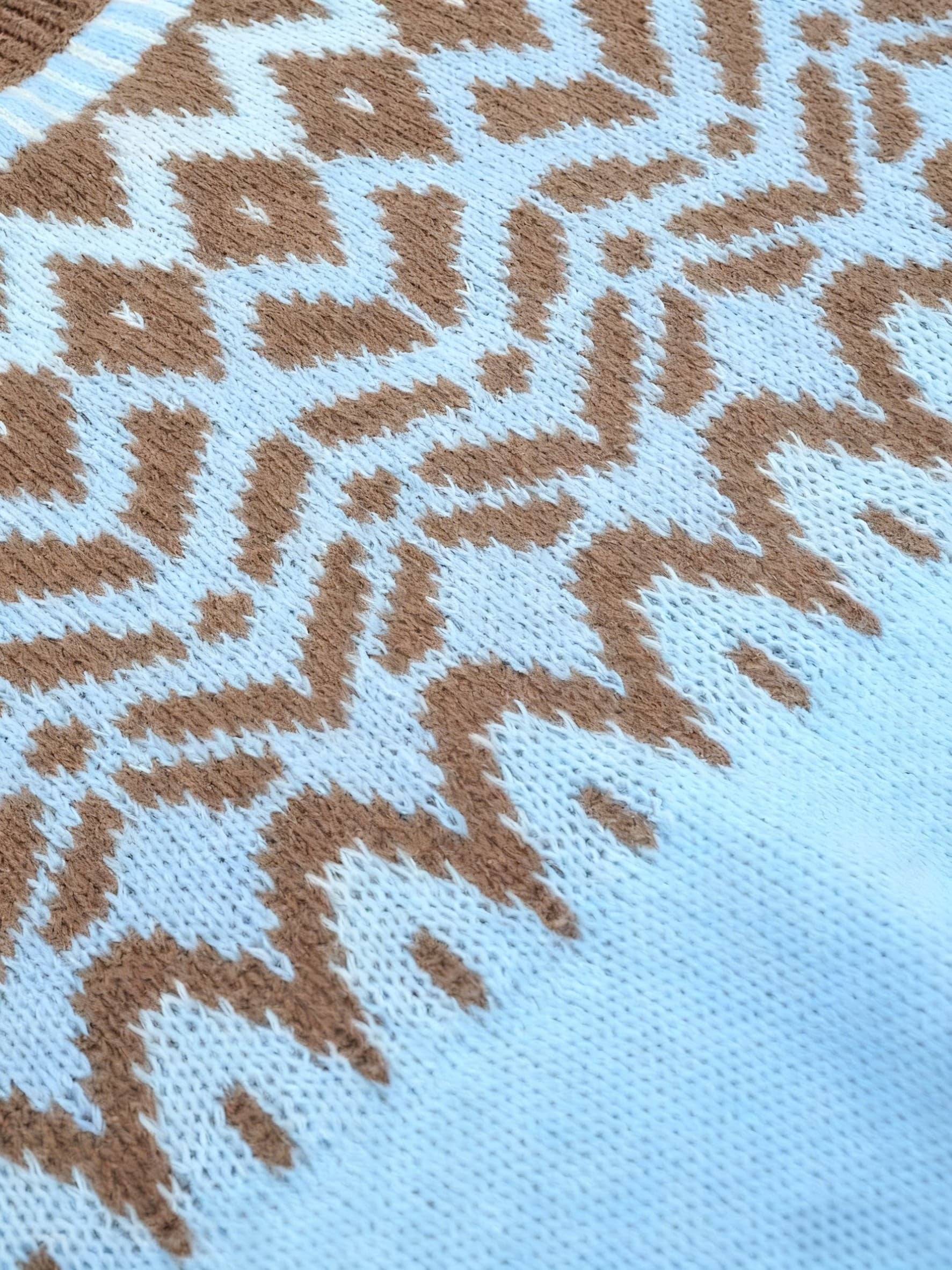 Blusa Feminina Elegante Casual Étnica/Geométrica - Blusa de Inverno Quente com Bloco de Cores e Gola Redonda, Lavável na Máquina, Confortável para Camadas de Outono/Inverno, Novidade 2024 (Poliéster) - Coleção Elegante para Vestidos e Blusas