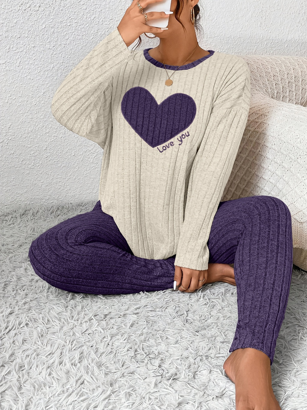 Conjunto de loungewear de tamanho grande com coração, manga comprida e calças compridas