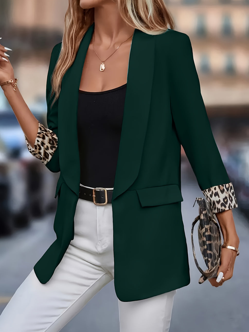 Blazer Elegante Preto para Mulheres Plus Size - Jaqueta com Gola Aberta e Mangas 3329, Lavável à Mão, Corte Versátil para Todas as Estações, Ideal para Uso Casual e Profissional no Escritório | Tecido Sem Elasticidade