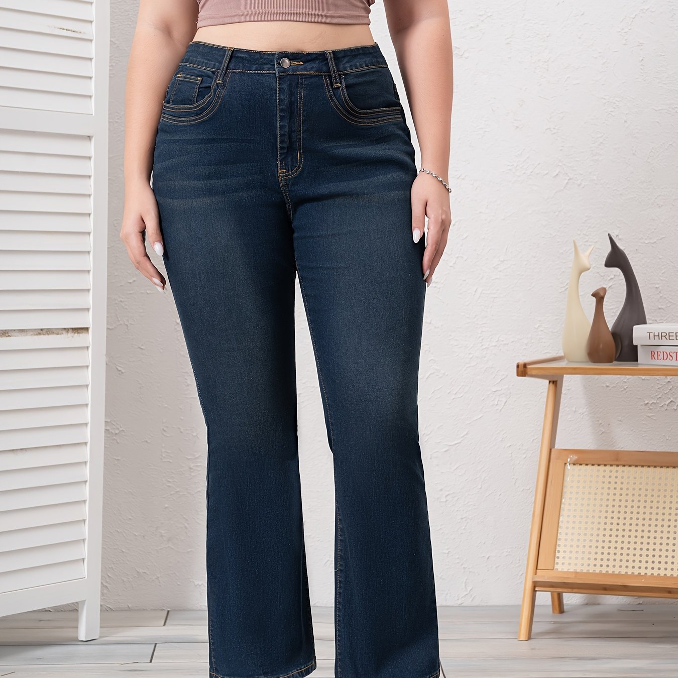 Flare Jeans – Enhance Your Style with Slim Comfort