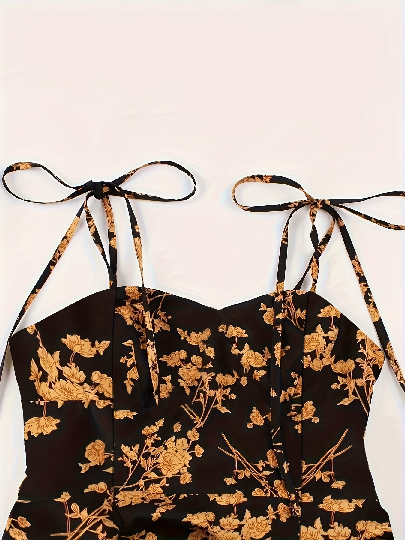 Vestido de praia sem mangas com estampa floral elegante para mulheres