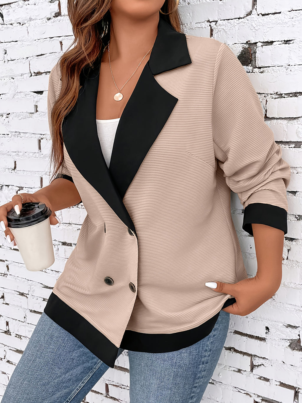 Tamanho Grande - Casaco Casual Feminino Oversize com Abotoadura Dupla e Bloco de Cores para o Dia a Dia