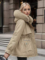 Casaco Térmico de Inverno para Mulher com Forro de Lã e Fecho Completo - Roupa Exterior Resistente para Clima Frio, Fecho Frontal de Correr de Comprimento Total, Capuz Ajustável com Cordão e Bolsos Grandes - Cor Sólida Lavável na Máquina para Uso Diário e Exterior