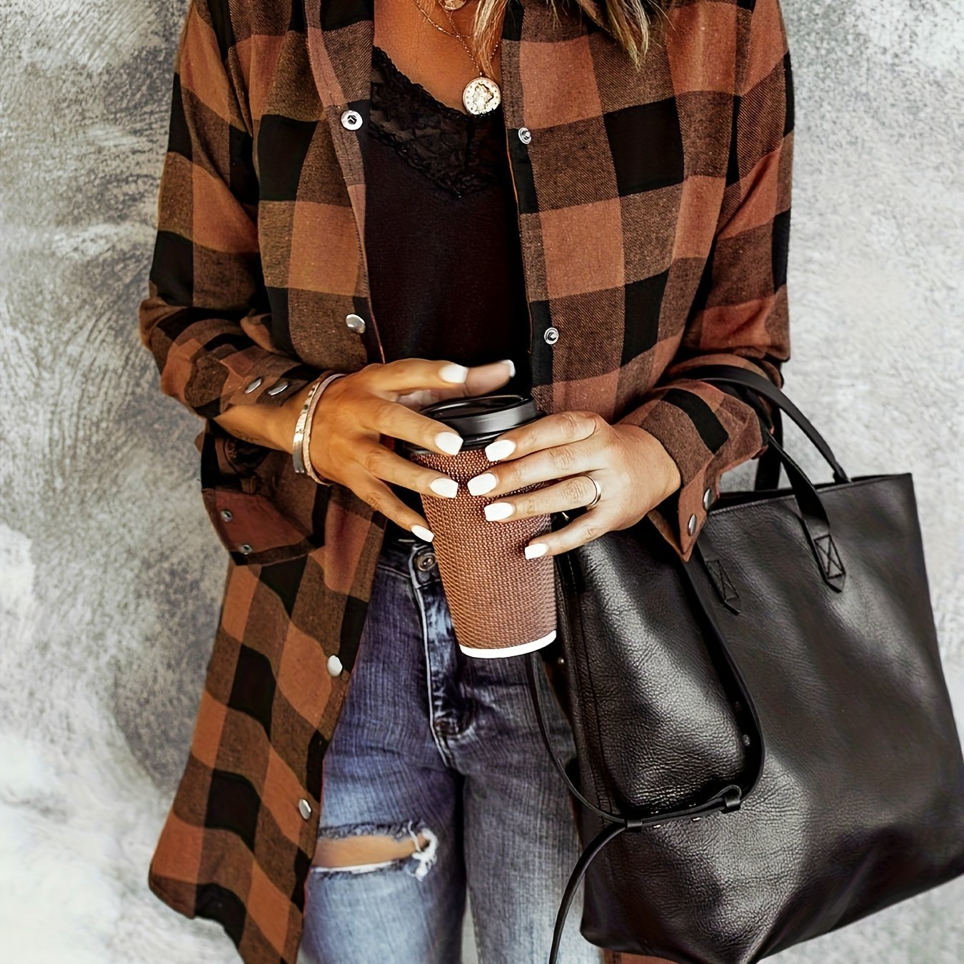 Effortless Elegance: Women's Plaid Long Sleeve Shirt