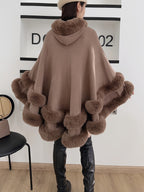 Cardigan com Capuz Estilo Cape Forrado em Pele Sintética para Mulheres - Casaco Grande e Aberto de Pelúcia Borgonha para Clima Frio, Elegância Inspirada no Oriente Médio, Somente Limpeza a Seco, Casacos de Inverno Femininos, Vestuário para Tempo Friíssimo, Roupa Externa Estilo Cape, Casaco de Tecido Luxuoso