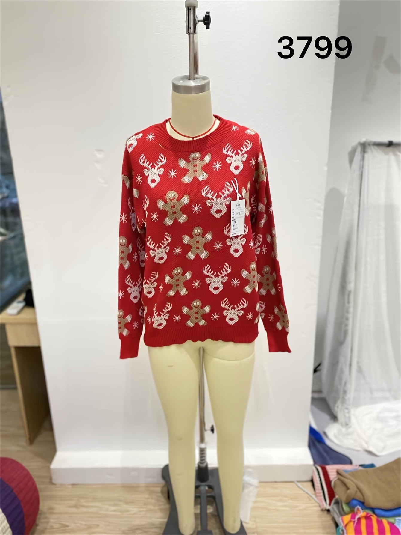 Suéter Feminino Fan Flo de Natal com Rena e Flocos de Neve - Decote em V com Botões, Manga Longa Canelada, Lavável à Máquina, Pulôver Casual Elegante para Festas de Inverno, Padrão Festivo, Tecido Durável, Elasticidade Média